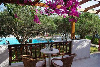 Astron Hotel 3*