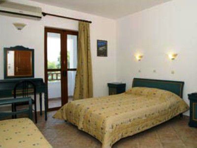 Astron Hotel 3*